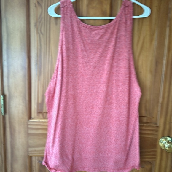 Men’s red tank top - Picture 2 of 2
